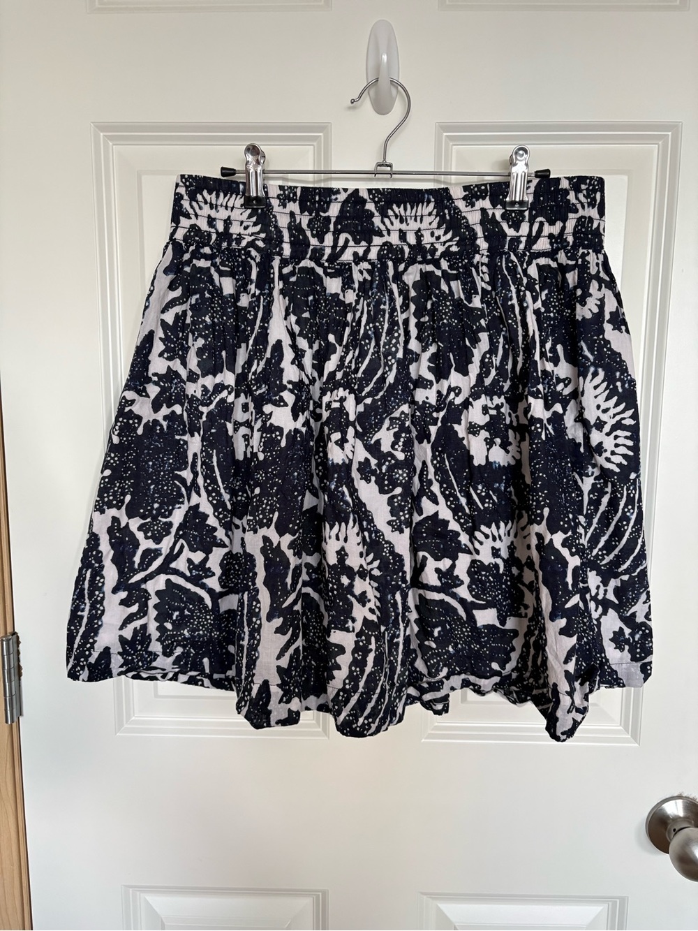 Banana Republic Black and White Floral Circle Skirt